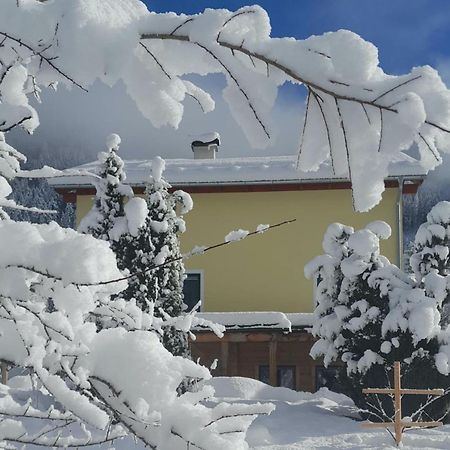 Fantastic Apartment With Terrace Untertauern Exterior photo
